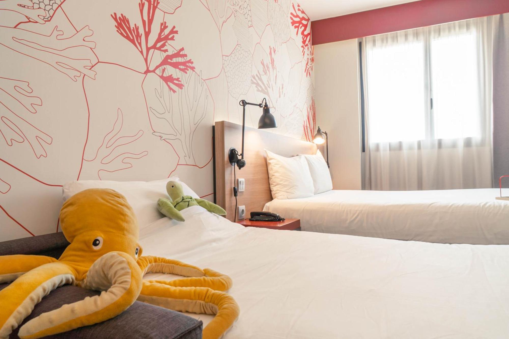 Ibis Styles Barcelona City Bogatell Bagian luar foto